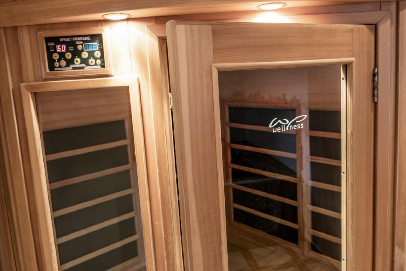 Panorama Spa Lodges Das.Schiller باد جاستاين المظهر الخارجي الصورة